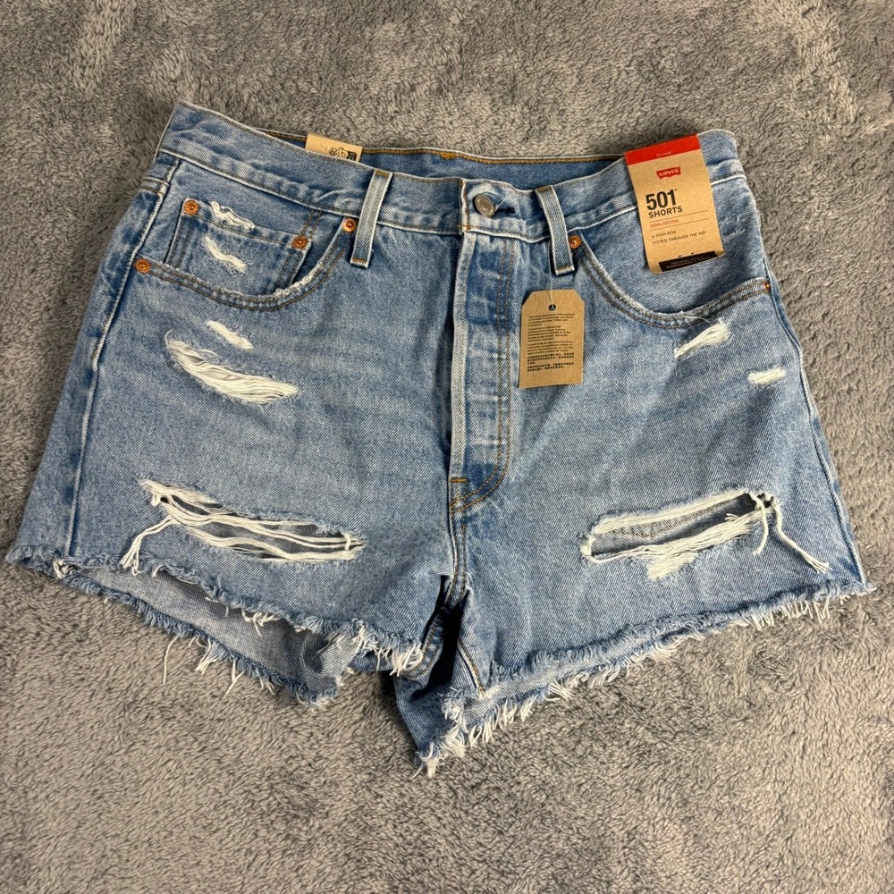 Levis 501 Original High Rise Distressed Denim Shorts Light Wash Blue Size 31 NWT